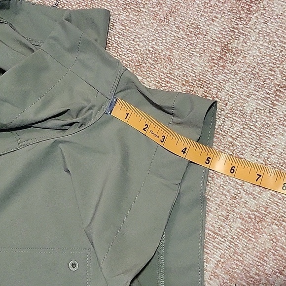 The American Outdoors for Women Green Elastic Waist SPF 30 Shorts Hiking Size XL - Picture 11 of 13